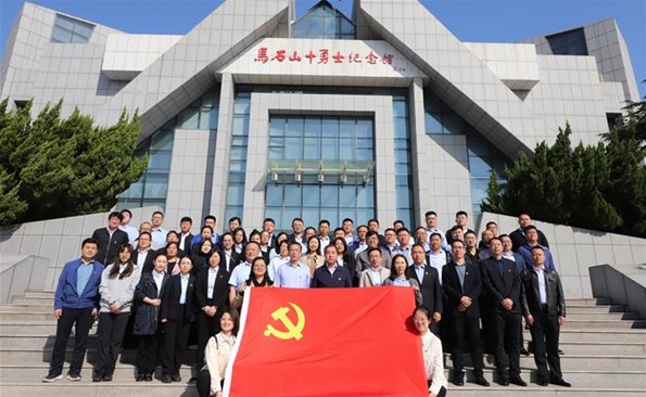 ���ߺ�����֮·���мǳ���ʹ��������������Ͷ���ſ�չ���Խ������⵳���˶�